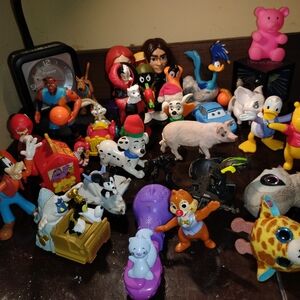 Assorted Kids Toy Figurine Set